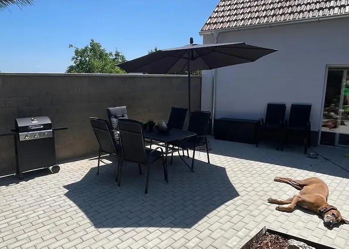 Сasa de vacaciones Vinohrad 97 *